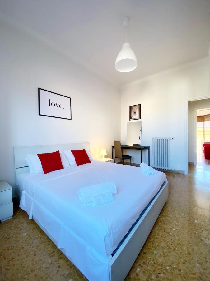 Comodo E Confortevole Nel Cuore Pulsante Di Pisa Buitenkant foto